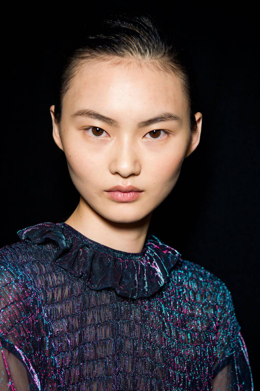 Το νούμερο 1 beauty look των φετινών catwalks (μπορείς να το υιοθετήσεις και εσύ σε χρόνο ρεκόρ)