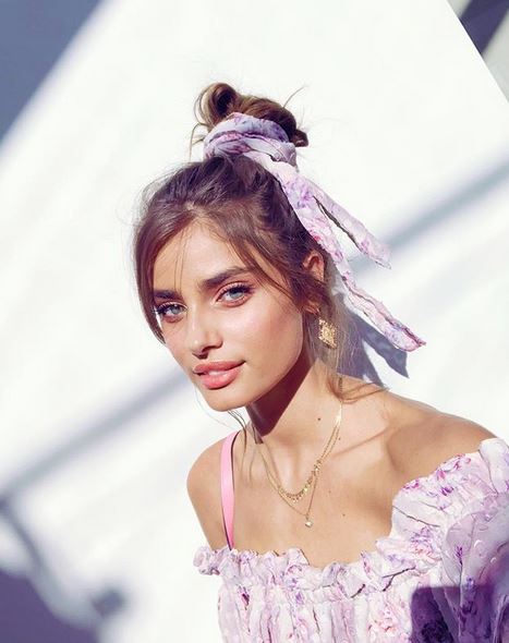 Θέλεις βελούδινα χείλη; Δες τι χρειάζεσαι