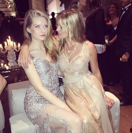 Οι σέξυ αδερφές που έχουν κατακτήσει το χώρο της μόδας