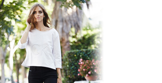 Less is more: Τα πιο απλά κομμάτια κάνουν τη διαφορά στα λουκ των σταρ