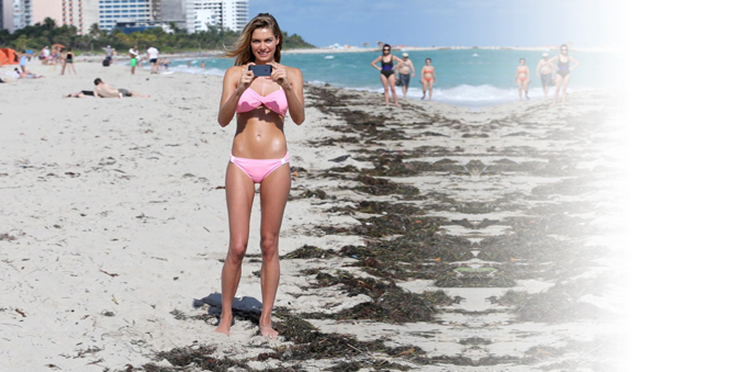 Κόβουν την ανάσα: 6 σταρ με καυτά μπικίνι