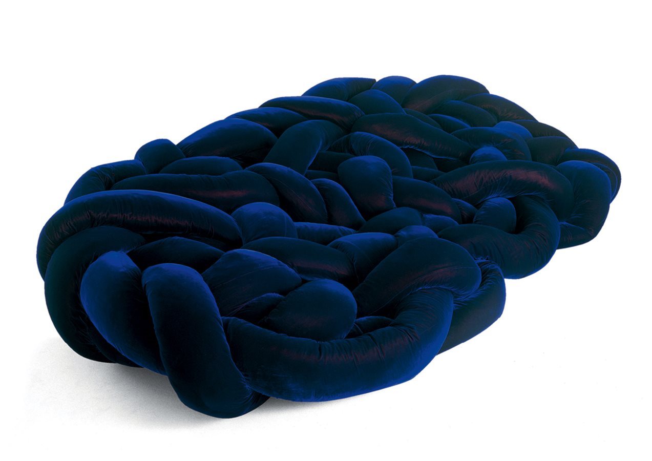 Καναπές αξίας 52.000 δολαρίων για την Kendall Jenner