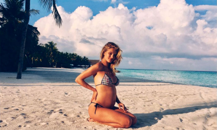 Έγκυος και η Rosie Huntington