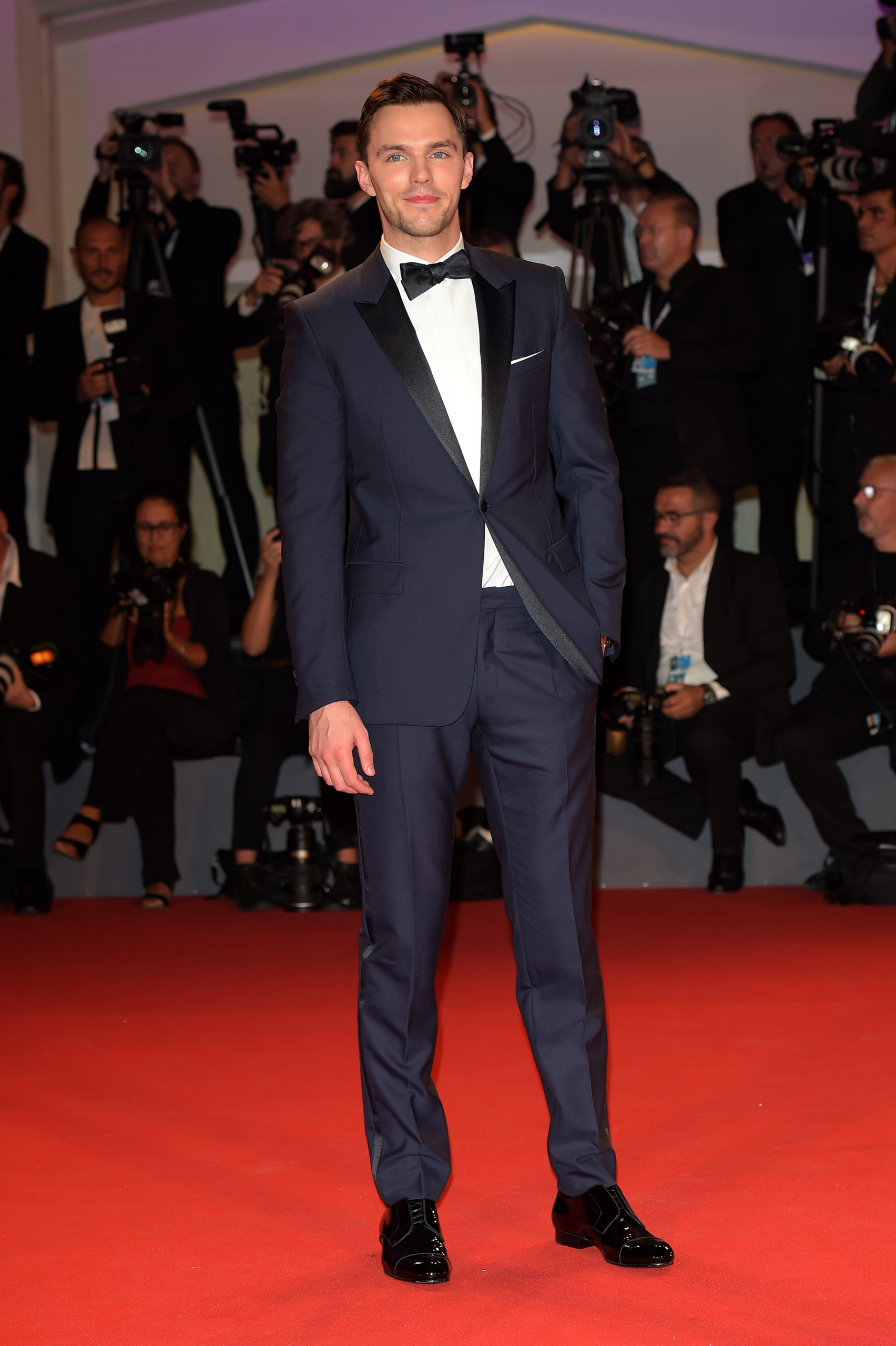 Οι πιο γοητευτικοί άντρες στο κόκκινο χαλί της Βενετίας