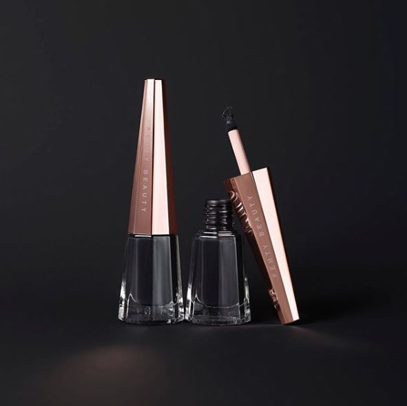 Θα τολμήσεις το μαύρο κραγιόν φέτος;