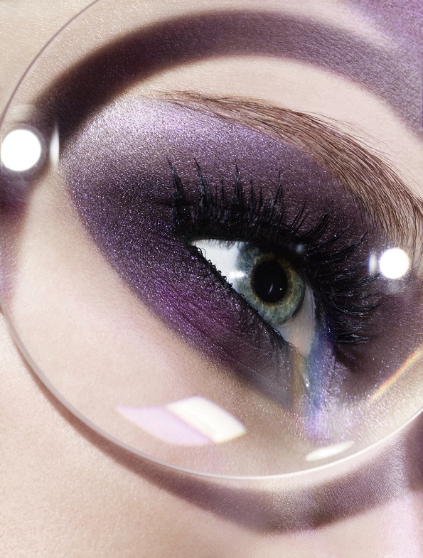 Η νέα μέθοδος για καθαρό πρόσωπο έχει κάτι από... μαγικές σφαίρες