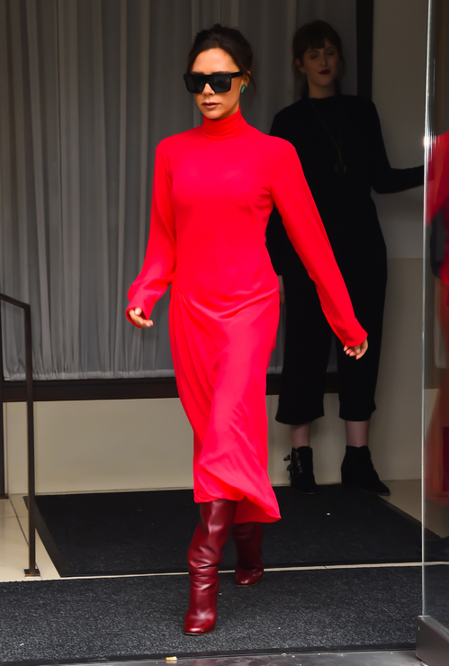 Victoria Beckham: Το μυστικό πίσω από τις πιο σικ εμφανίσεις της