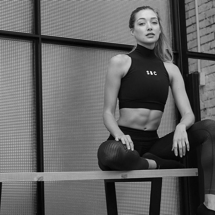 Με αυτό το δεκάλεπτο workout θα χτίσεις κοιλιακούς-πέτρα