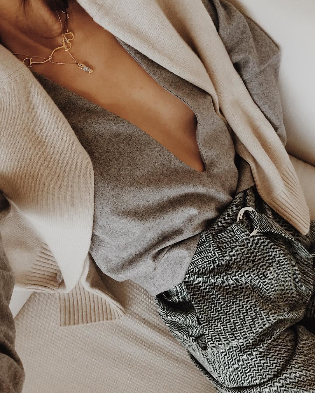 Με αυτά τα basic outfits μπορείς να πας όπου θέλεις