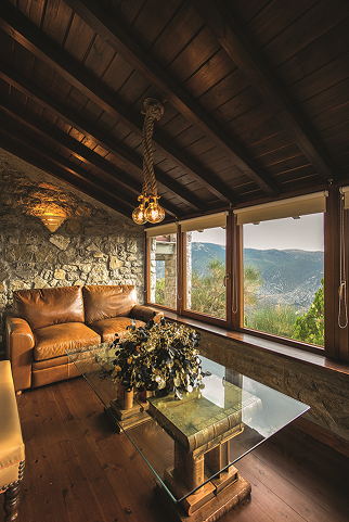 Μυρωδιά από Κανέλα: Ένα παλιό σπίτι υποδέχεται όσους θέλουν να ανακαλύψουν τη μαγεία της ορεινής Ελλάδας