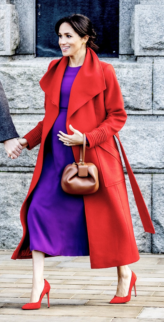 9 τρόποι να συνδυάσεις το κόκκινο με το μοβ όπως η Meghan Markle