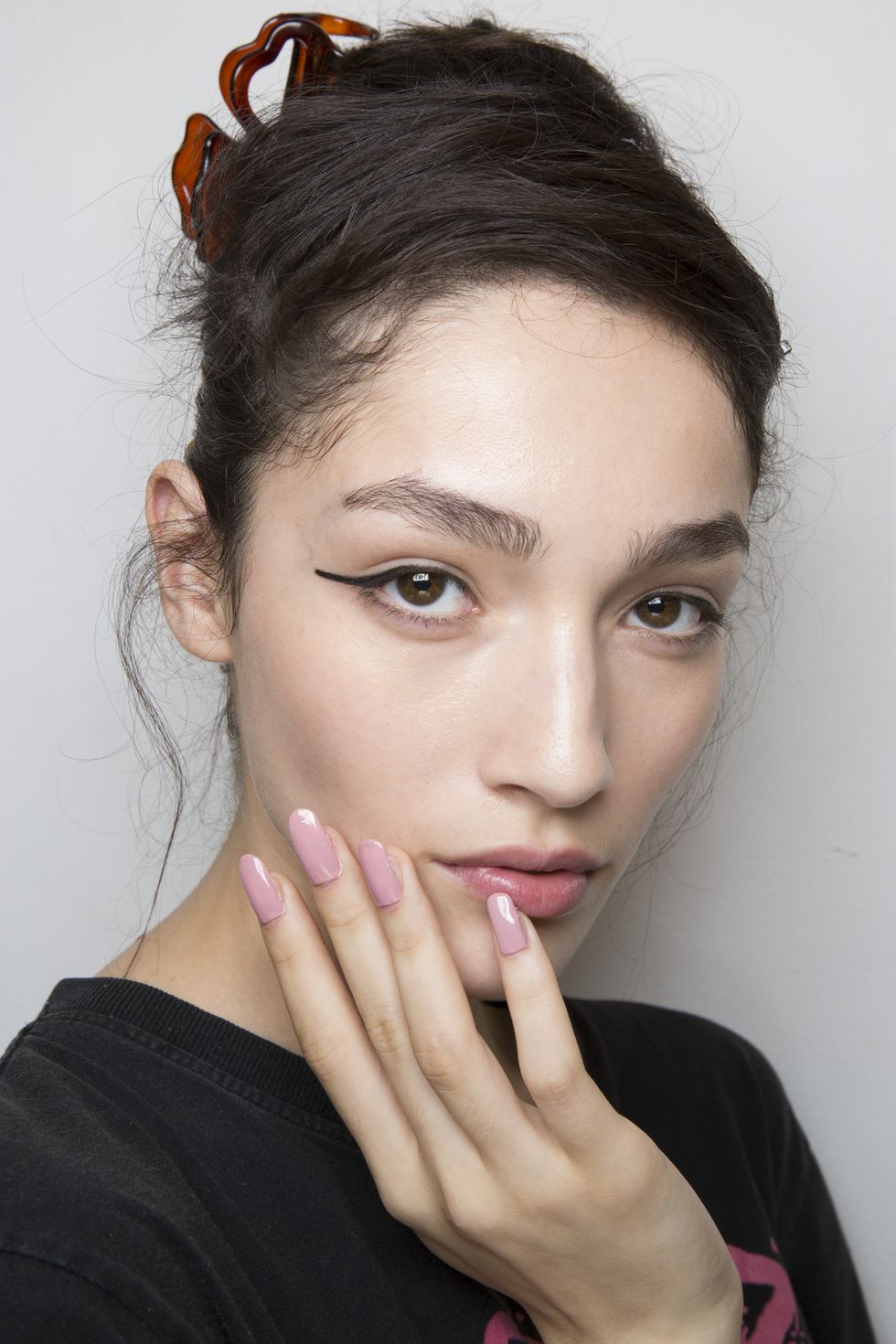 6 βερνίκια νυχιών για να φέρεις την άνοιξη στο μανικιούρ σου