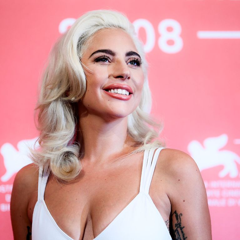 H Lady Gaga στα χνάρια της Rihanna;