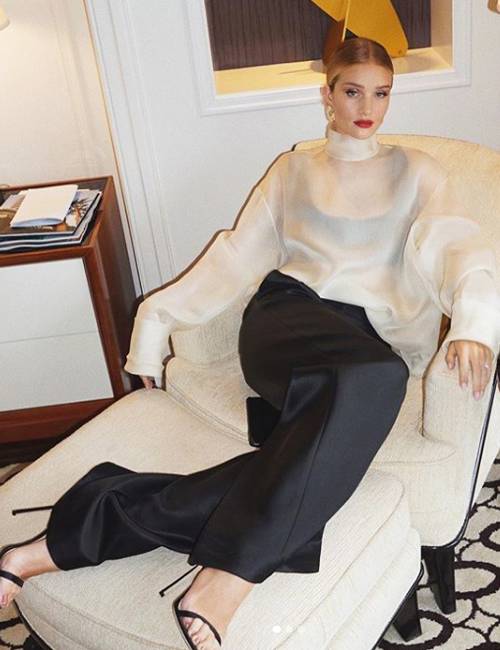 Get the Look: Τα κομμάτια που θα χρειαστείς για να αντιγράψεις το στυλ της Rosie Huntington-Whiteley