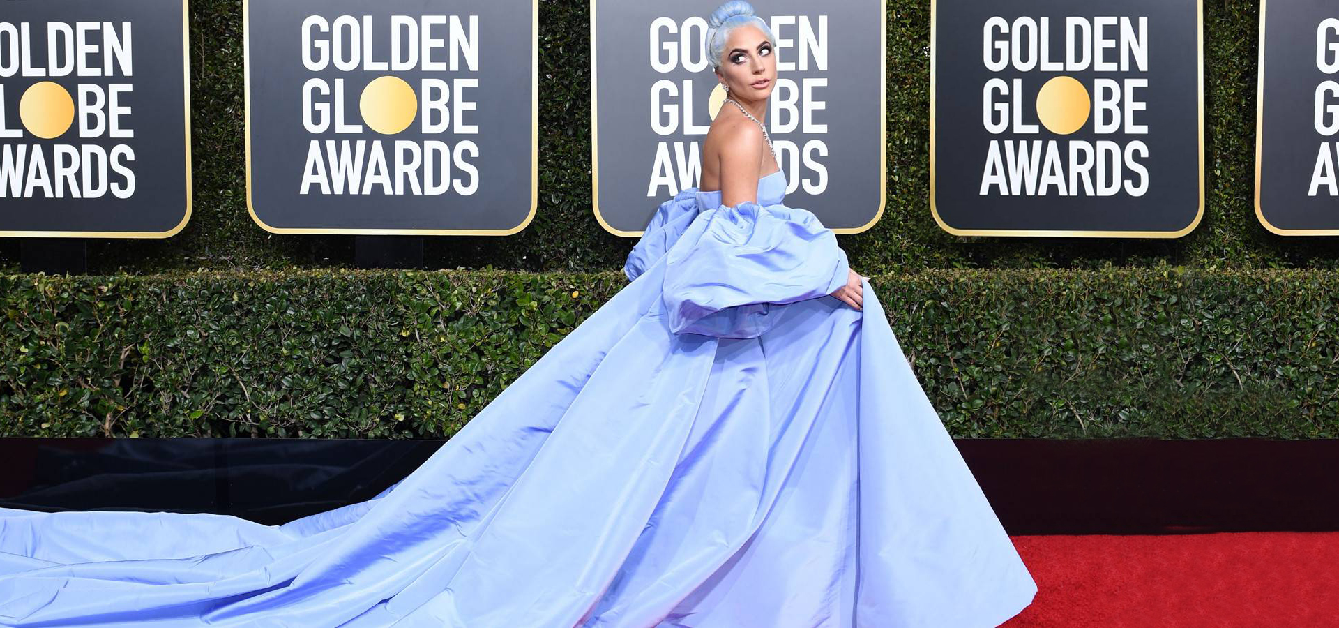 Χρυσές Σφαίρες 2019: Τα ωραιότερα λουκ στο κόκκινο χαλί