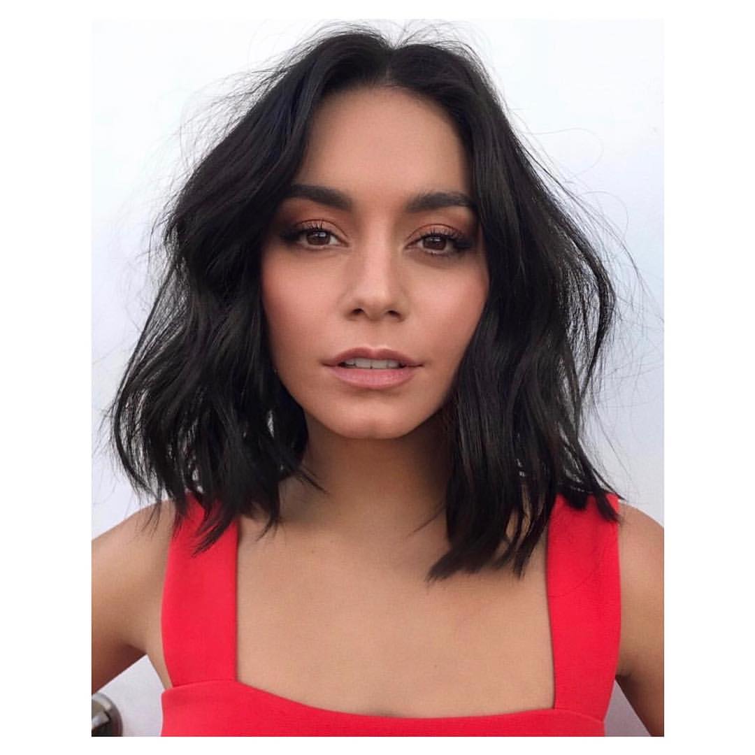 10+1 beauty looks της Vanessa Hudgens που θέλουμε να αντιγράψουμε τώρα
