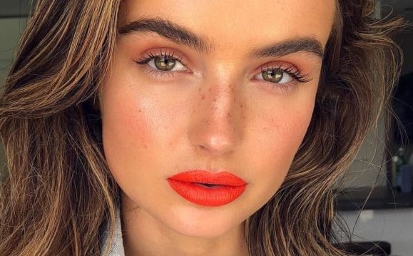 Τα beauty looks που θα δοκιμάσουμε αυτή την εβδομάδα (1 για κάθε μέρα + 1 bonus)