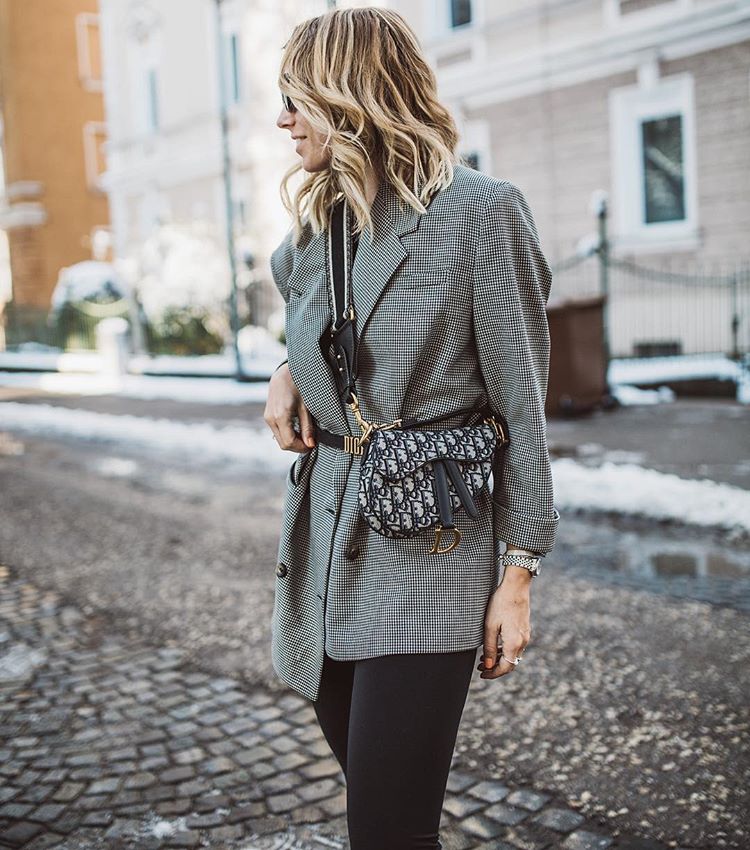 7 ιδέες για να ντυθείς πιο ανάλαφρα (και να μην παγώσεις)