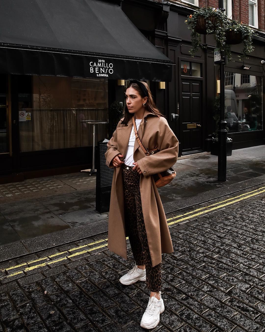 30 στιλάτα outfits που μπορείς να υποστηρίξεις τώρα αλλά και την Άνοιξη