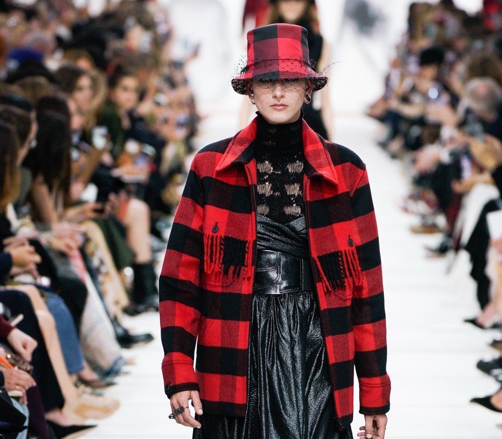 Ο οίκος Dior αφιέρωσε το show του στον Karl Lagerfeld