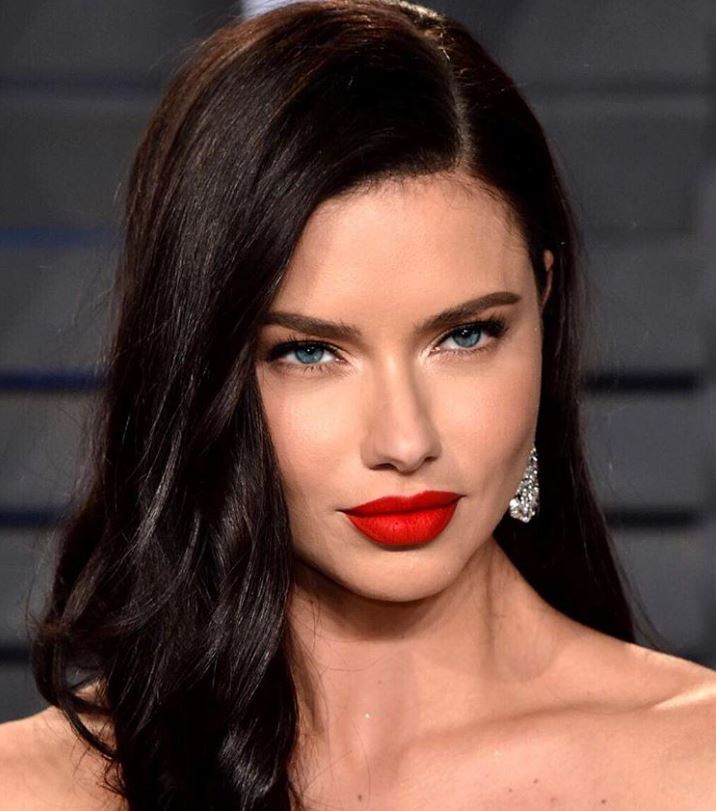 Red lips: Δεν σταματάμε να τα λατρεύουμε