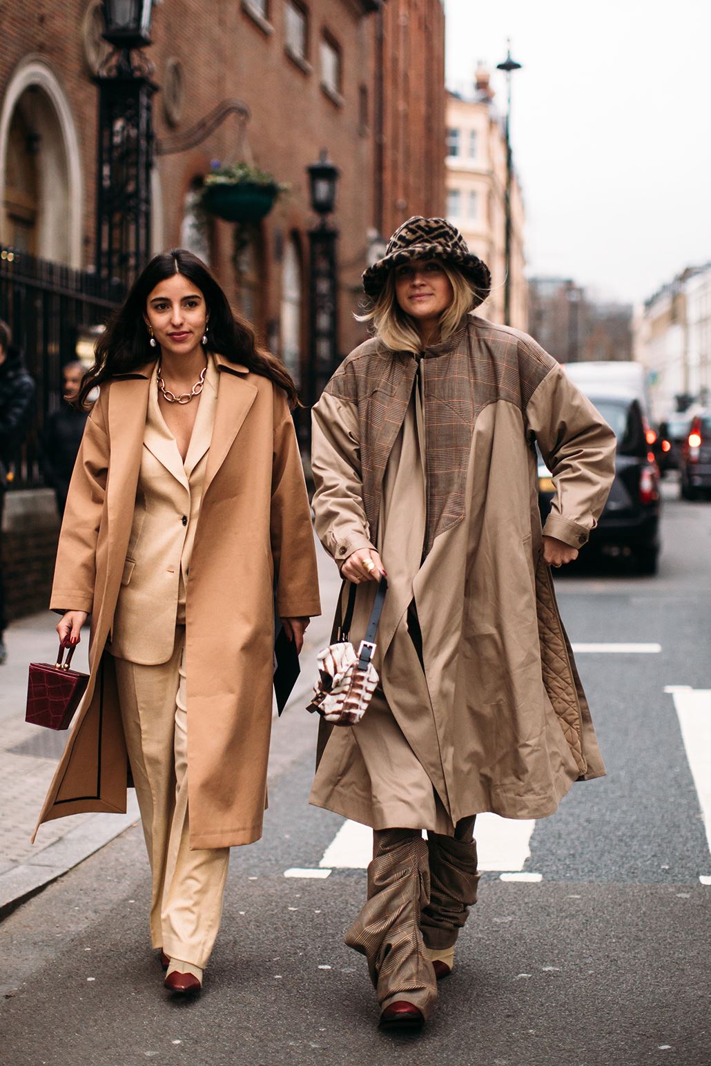 Η νούμερο 1 τάση της χρονιάς σε 30 υπέροχα looks (αντίγραψε ελεύθερα!)