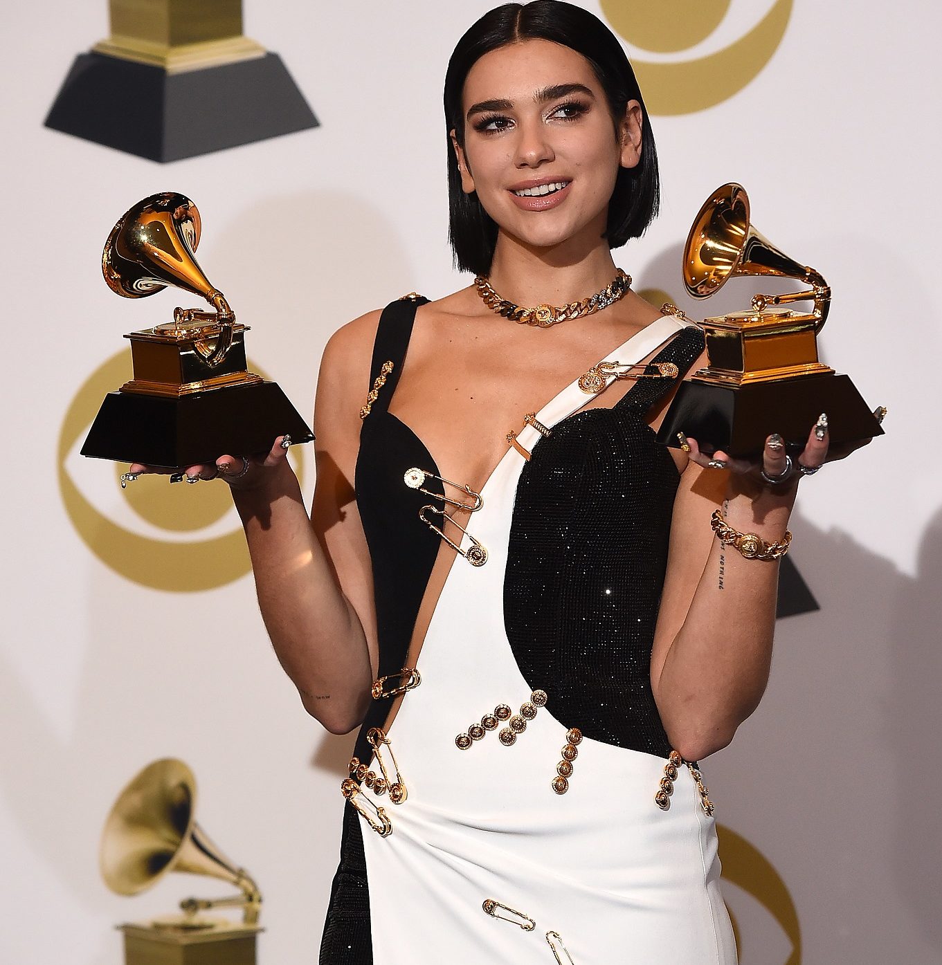 Grammy 2019: Τα λουκ που μας εντυπωσίασαν στο κόκκινο χαλί