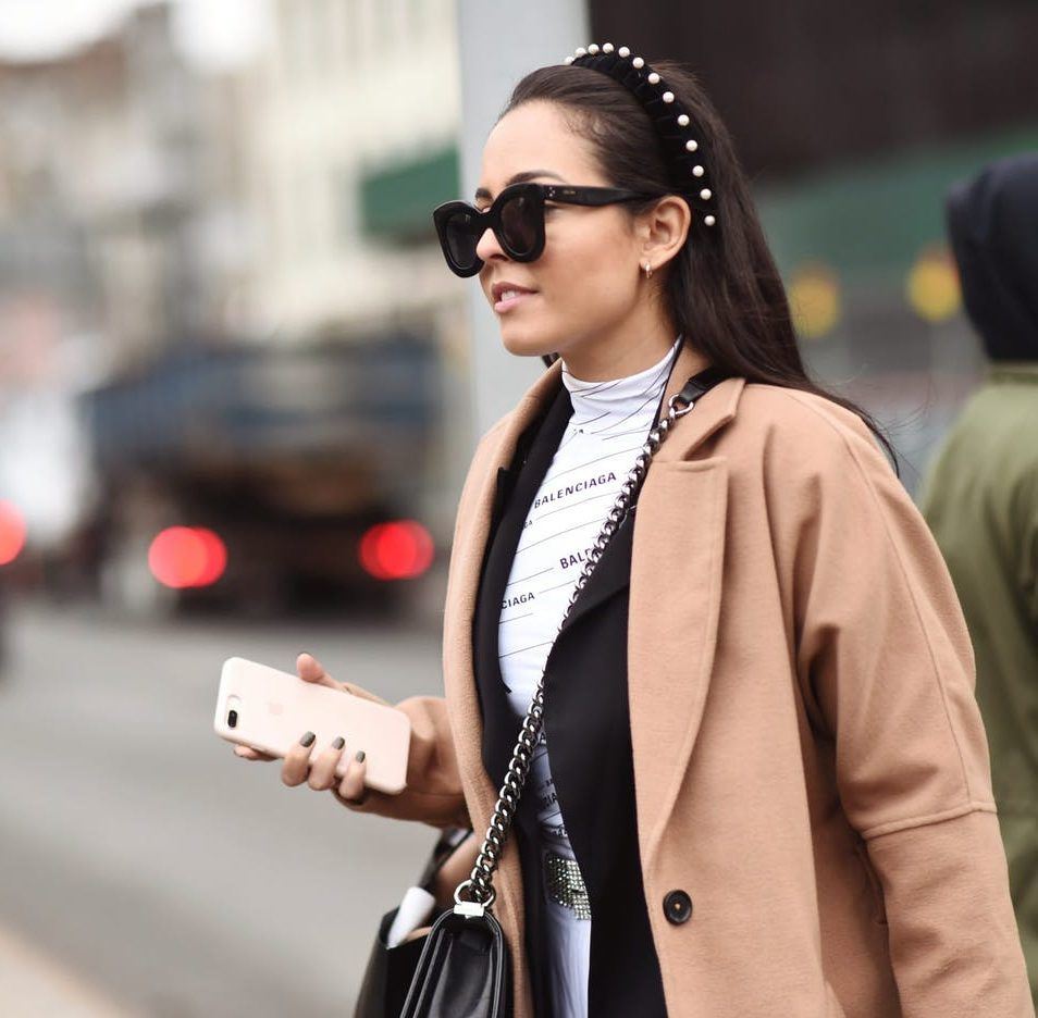 Heads Up: Τα αξεσουάρ που επιλέγουν τώρα όλες οι fashionistas