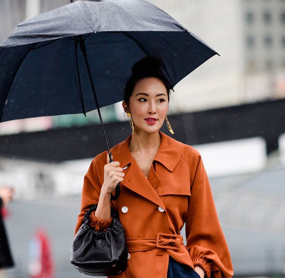 7 κομμάτια για να φορέσεις το πιο hot χρώμα της άνοιξης