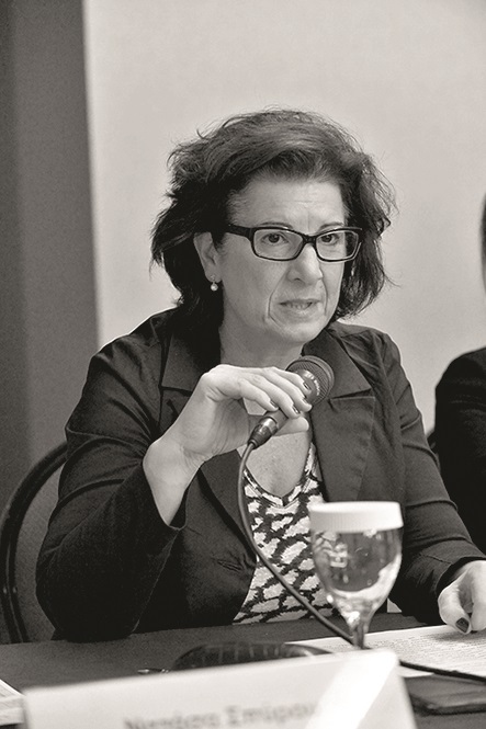 Φωτεινή Κούβελα: «Οραματιζόμαστε ένα μέλλον με απόλυτη ισότητα για όλες και όλους»