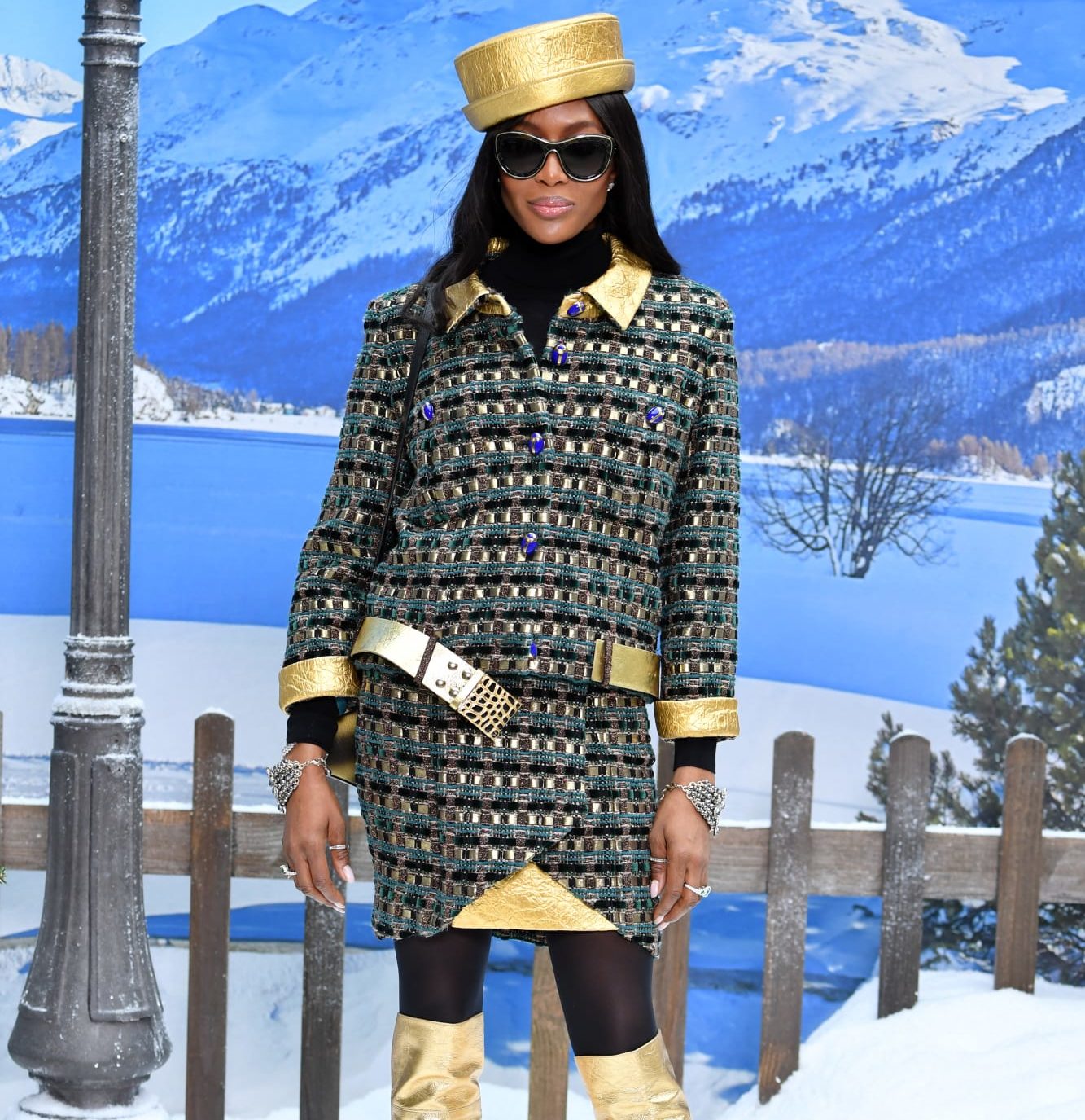 Οι πιο λαμπερές παρουσίες στο show του οίκου Chanel στο Παρίσι