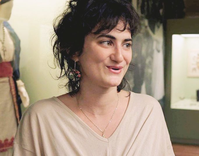 Αλίκη Ατσαλάκη: «Η γυναίκα είναι ένα σώμα ζωντανό που κάτι παίρνει και κάτι δίνει»