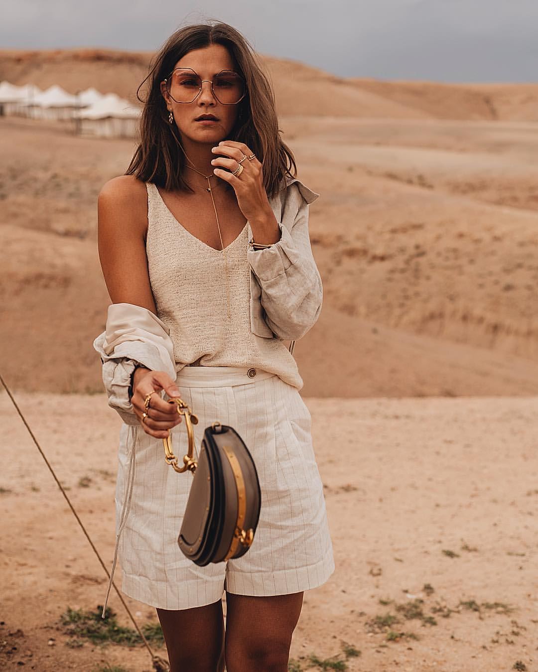 50 Shades Of Nude: 14 υπέροχα outfits στα πιο κομψά χρώματα