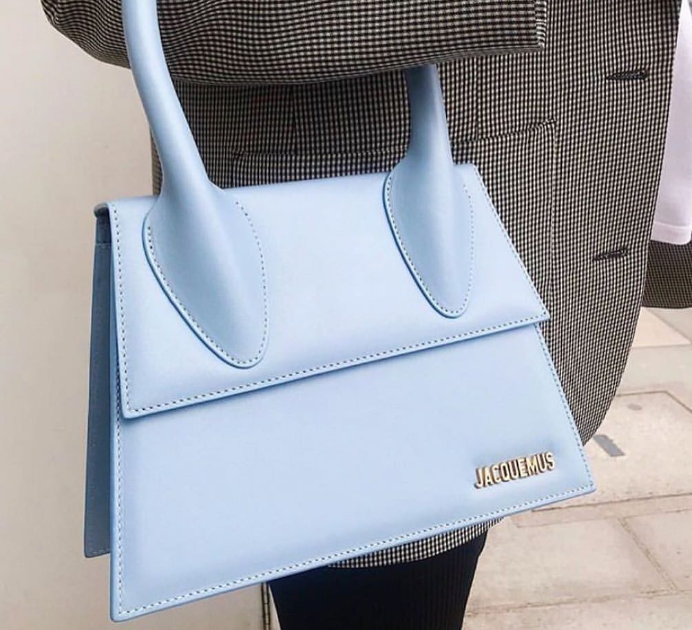 Οι τσάντες του brand Jacquemus είναι παντού!