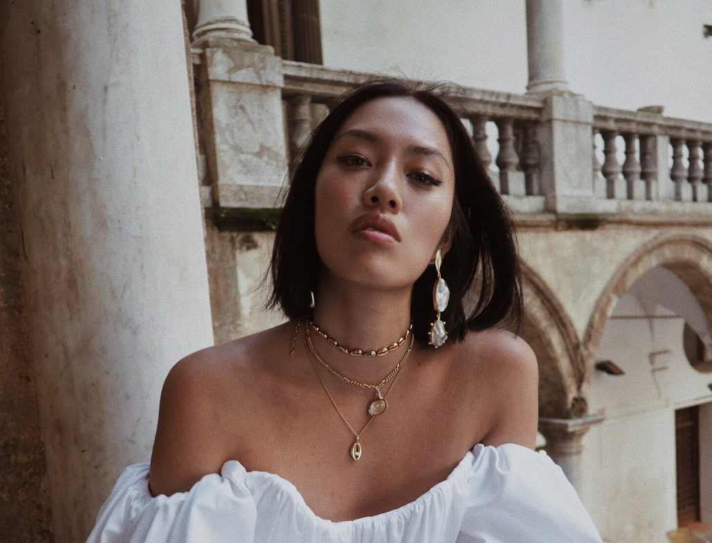 Bling bling: Οι τάσεις στα κοσμήματα που θα φοράς κάθε μέρα