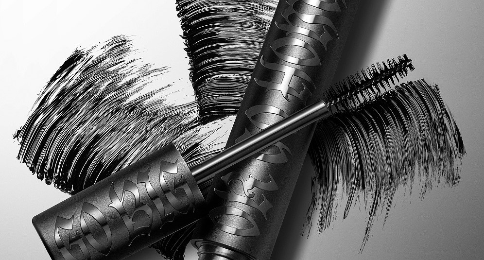 Go Big or Go Home: Η νέα vegan μάσκαρα της Kat Von D για XXL βλεφαρίδες