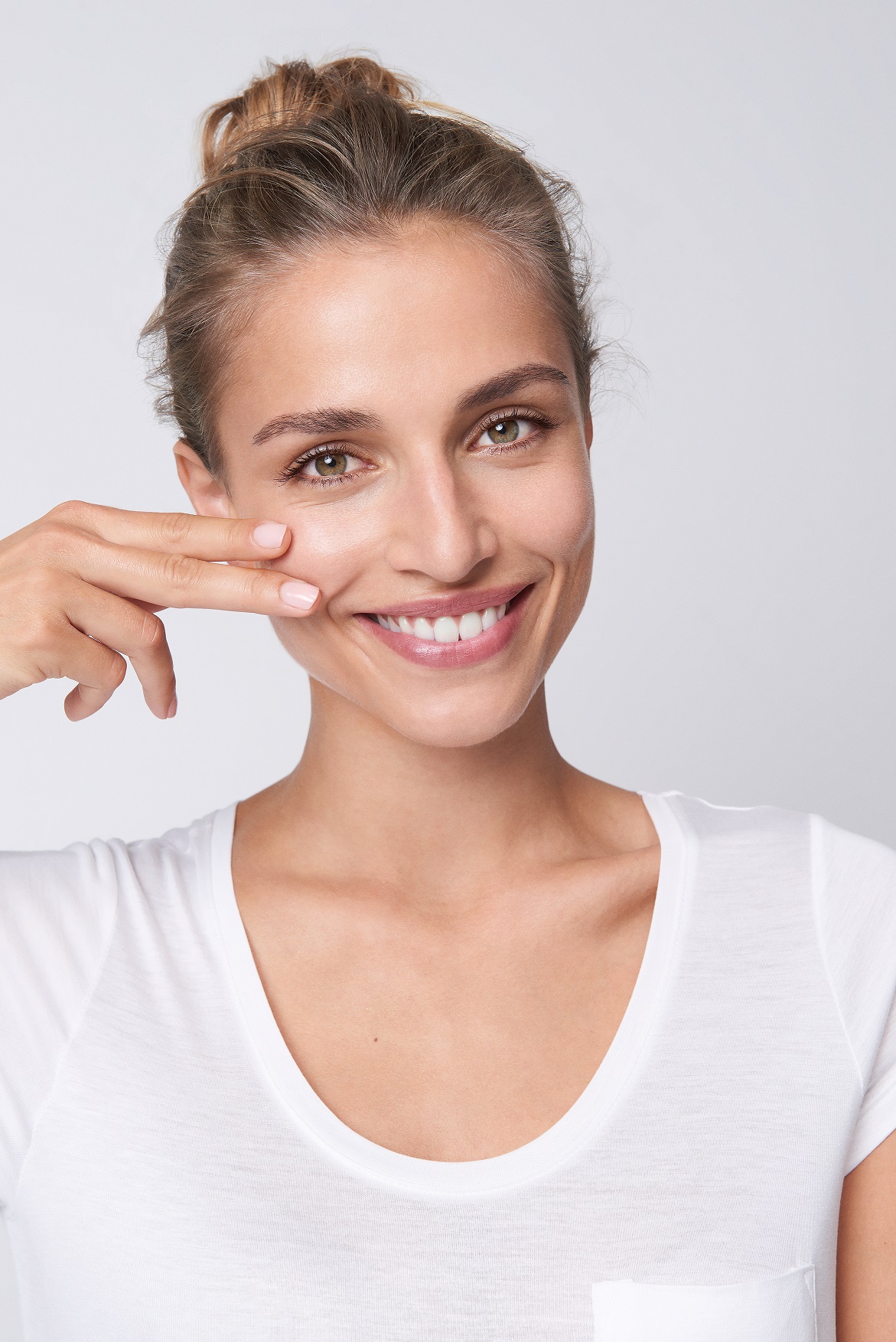 Πώς θα προστατεύσεις την επιδερμίδα σου από τους ρύπους;