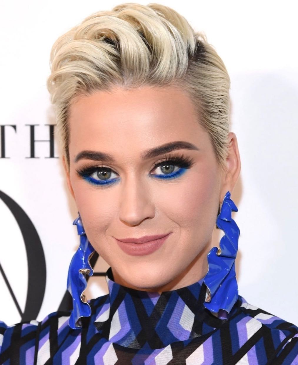 10 funky τρόποι να παίξεις με την μπλε σκιά