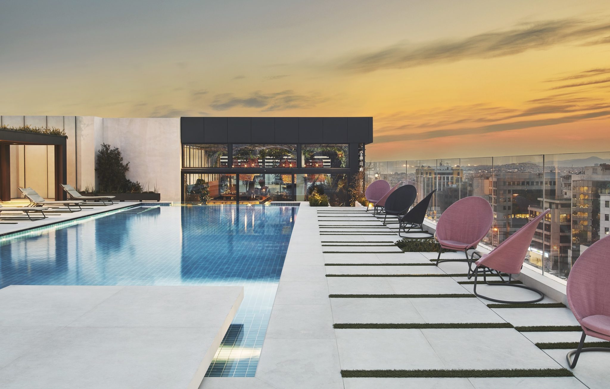 The Grand by Interni: 4 λόγοι για να επισκεφτείς το νέο hotspot στο κέντρο της πόλης