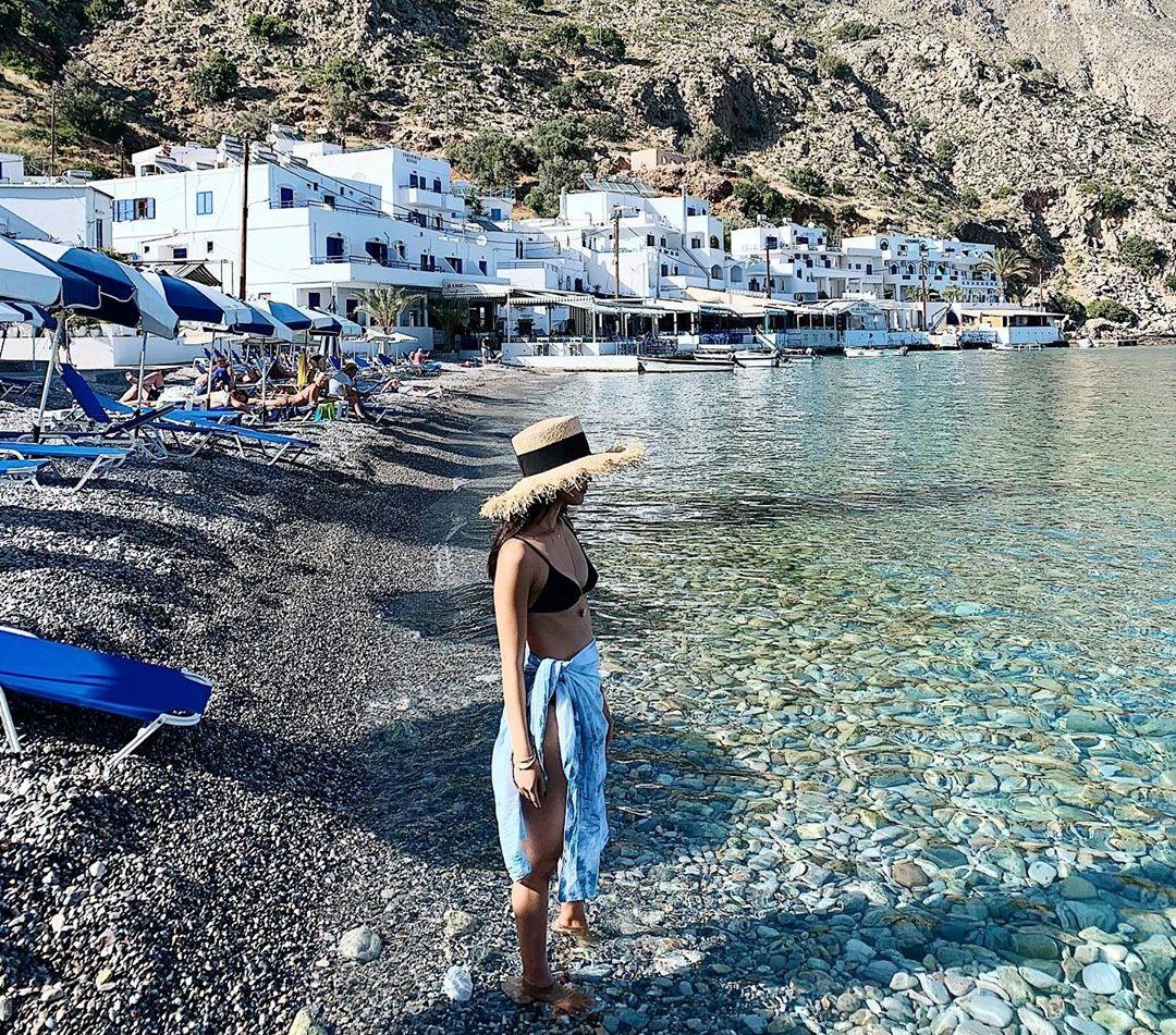 Ποια διάσημη μπλόγκερ κάνει διακοπές στα Χανιά;