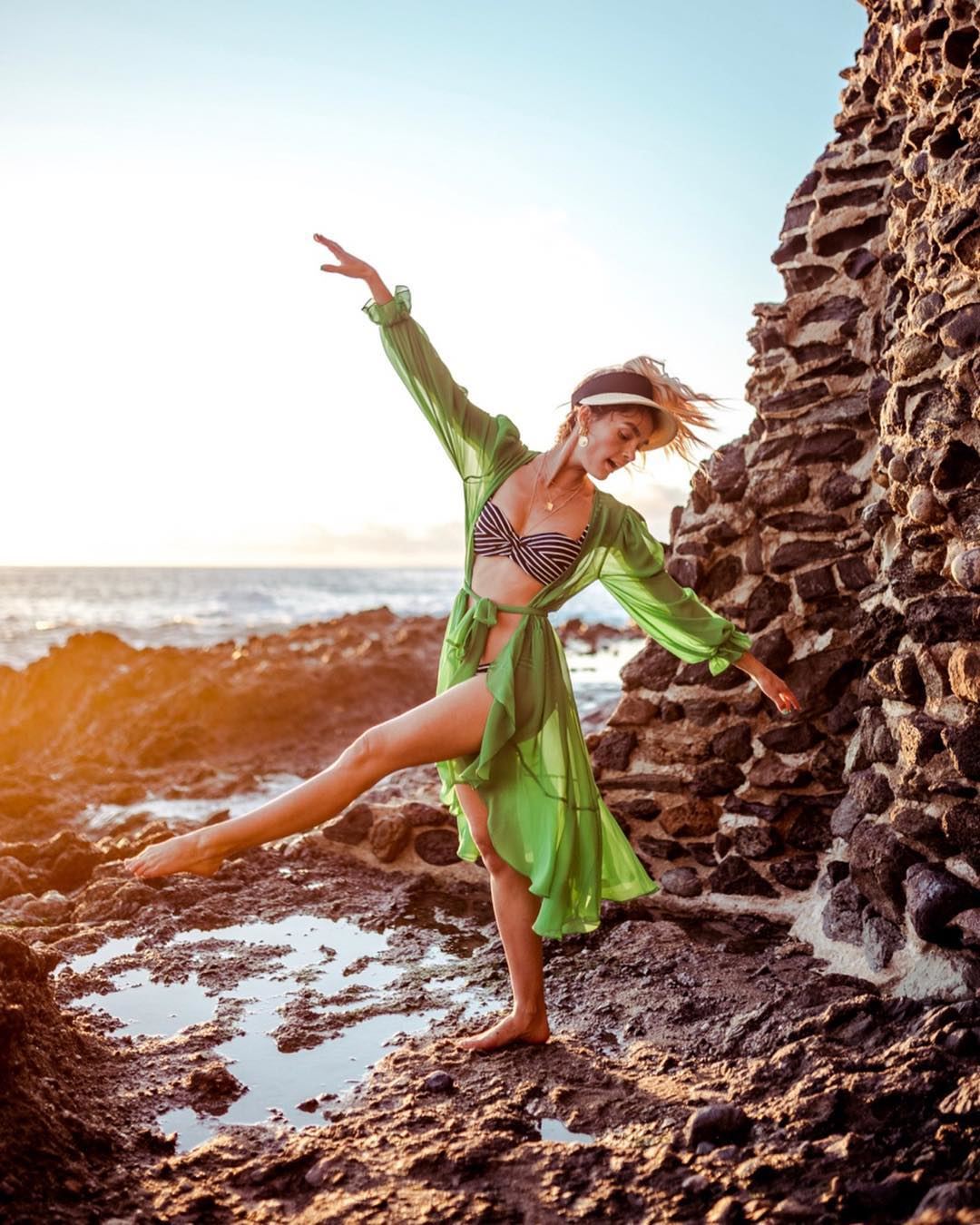 Beach Time: 20 looks για να είσαι εσύ η βασίλισσα της παραλίας