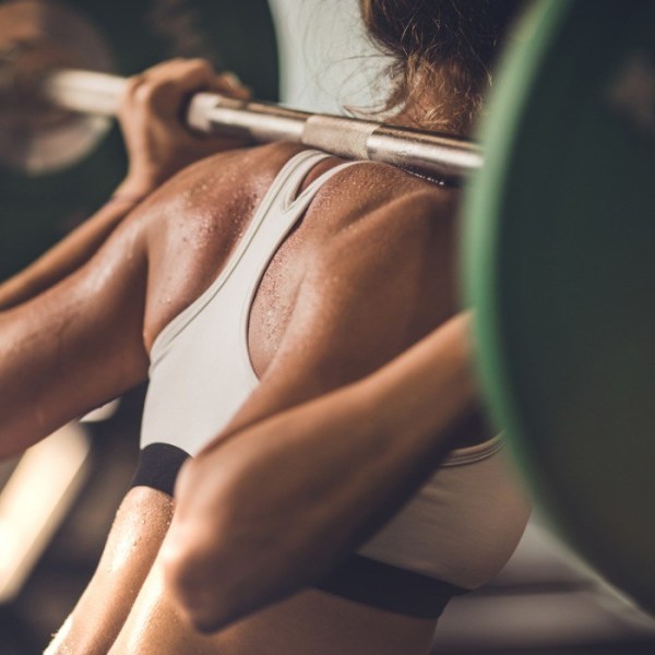 Προπόνηση με βάρη: 20 έξυπνα tips για να προλάβεις τους τραυματισμούς