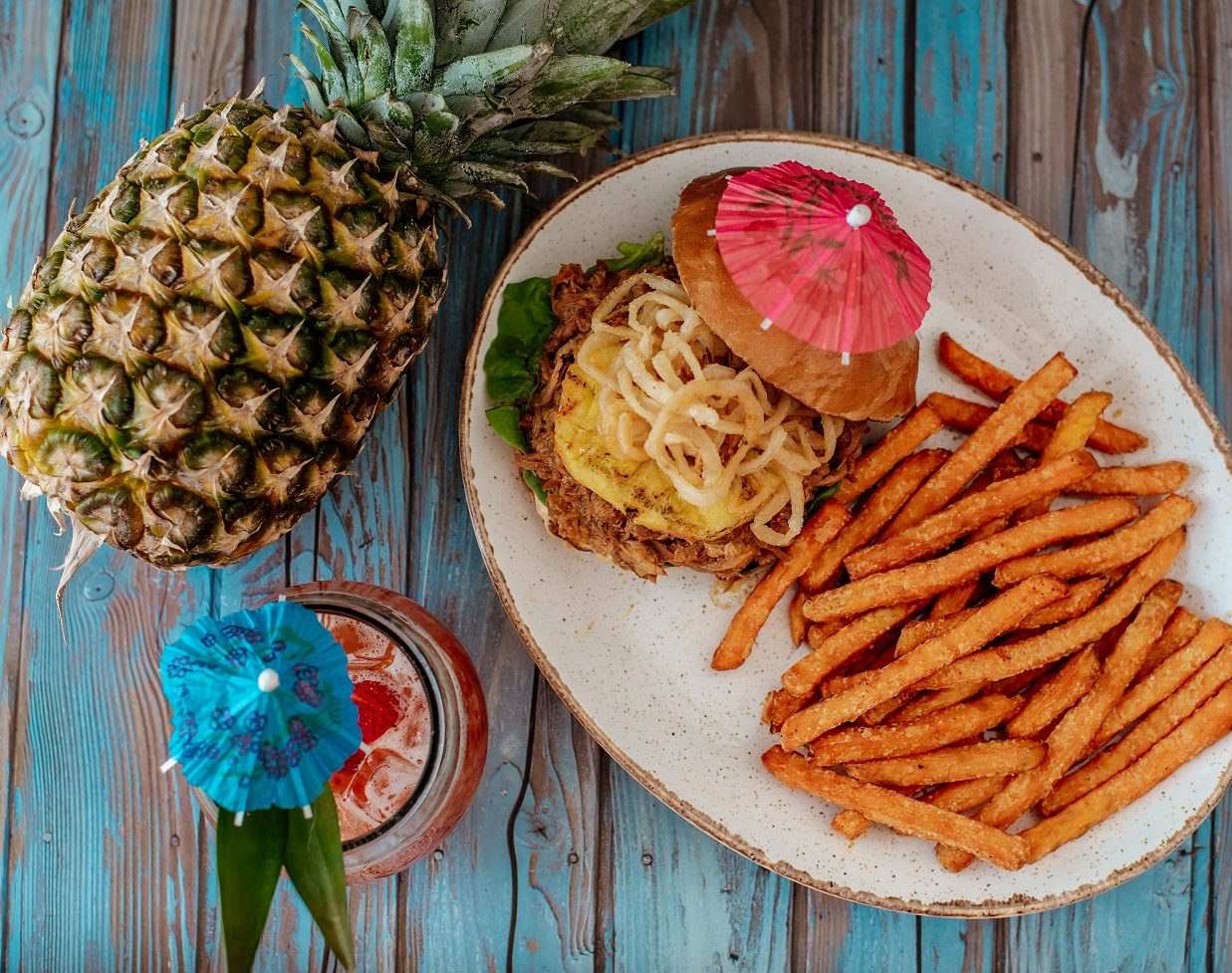 Friyay: Δοκιμάσαμε τις πιο εξωτικές γεύσεις του καλοκαιριού