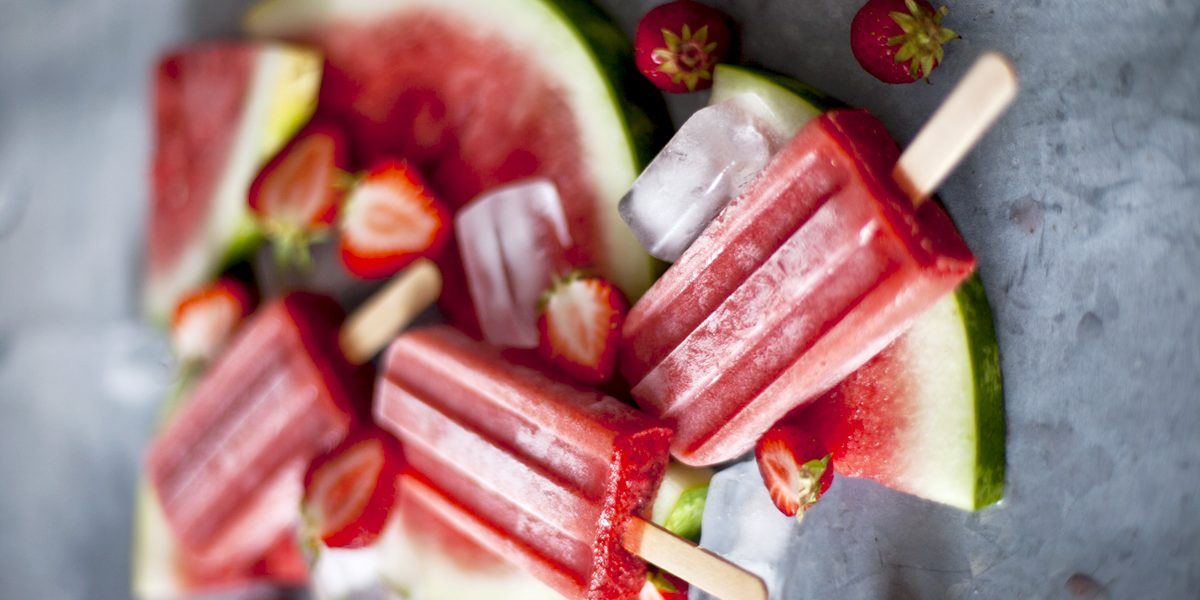 Popsicles με καρπούζι και φράουλα: Η πιο δροσιστική πρόταση του καλοκαιριού