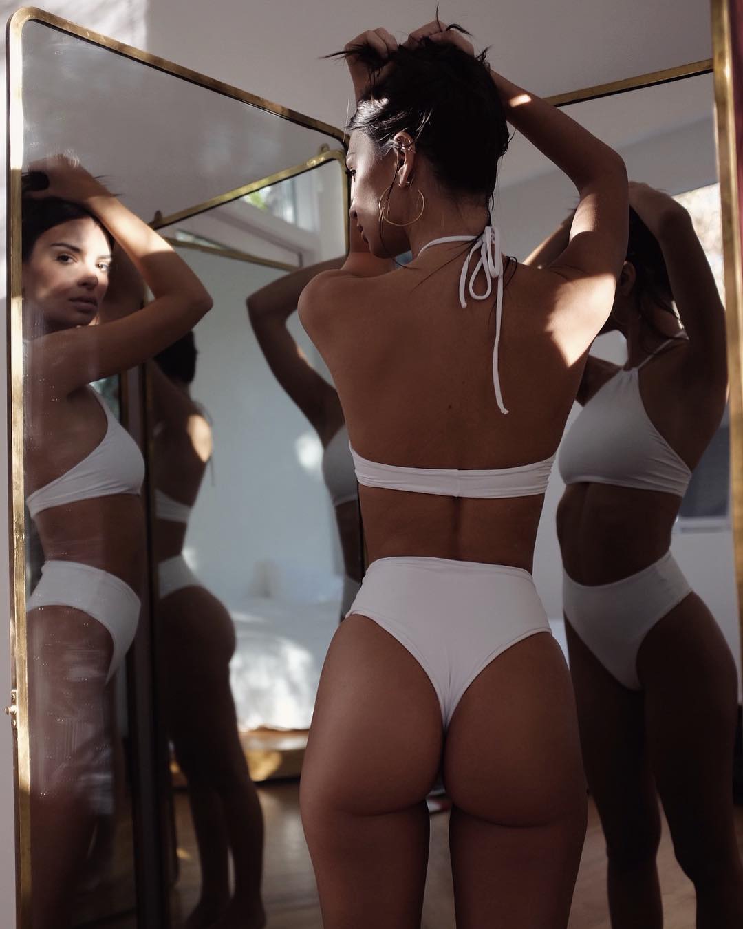 3 workouts με λάστιχα για σέξι γλουτούς