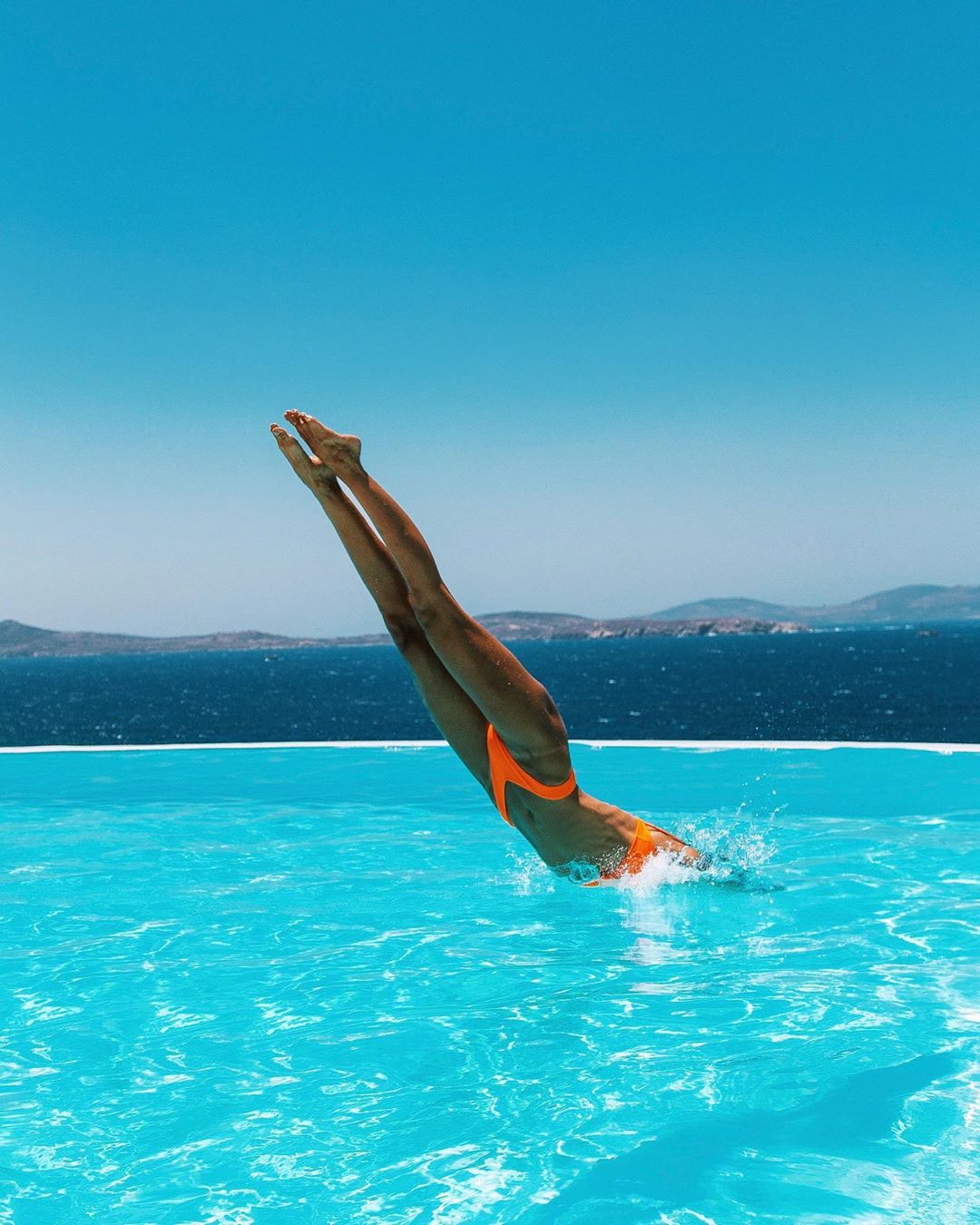 Οι ωραιότερες πισίνες του κόσμου μέσα από τα Instagram των μοντέλων