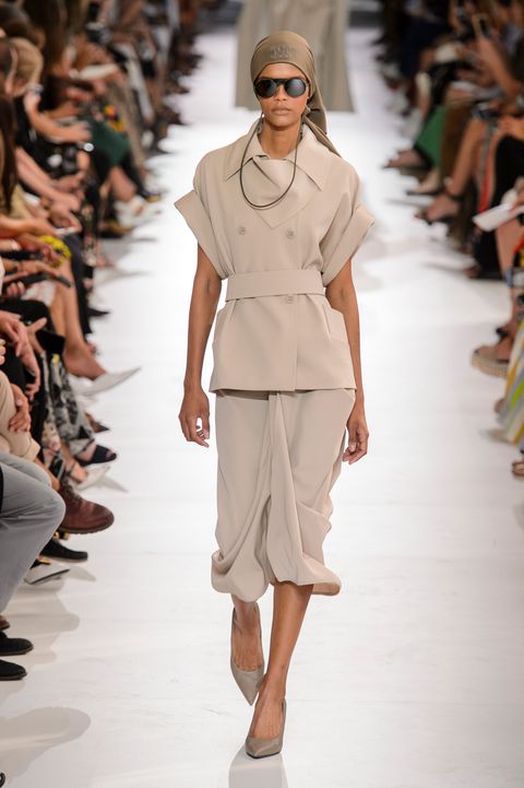 Πώς θα φορέσεις τους γήινους τόνους του καλοκαιριού;