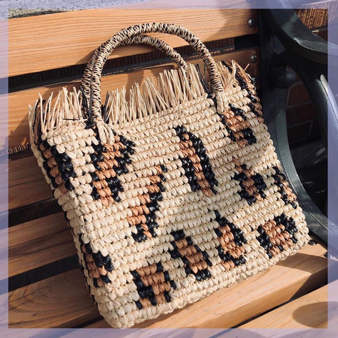Αυτές οι beach bags κλέβουν την παράσταση και από το μαγιό σου