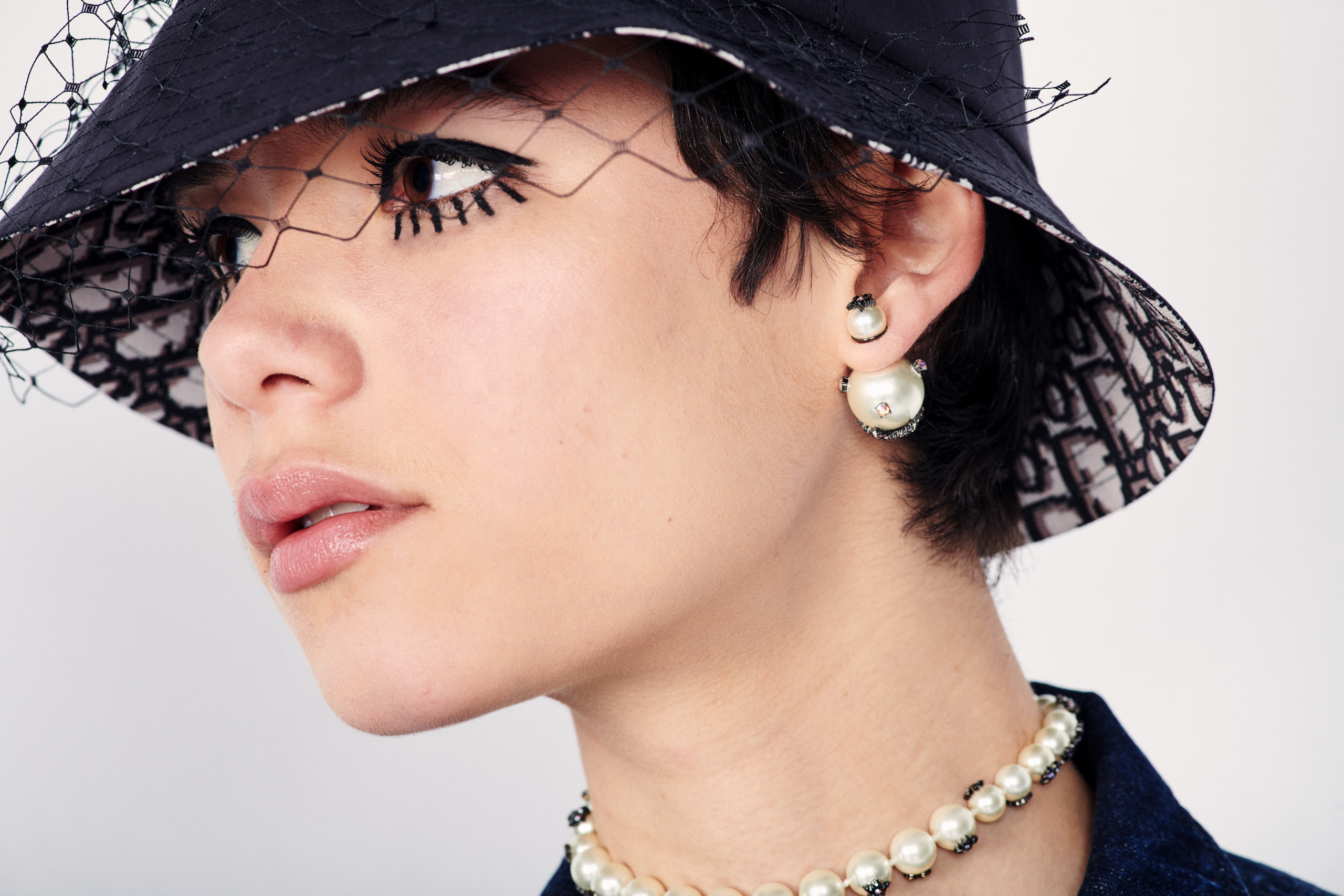 Τα τσόκερ είναι πάλι hot