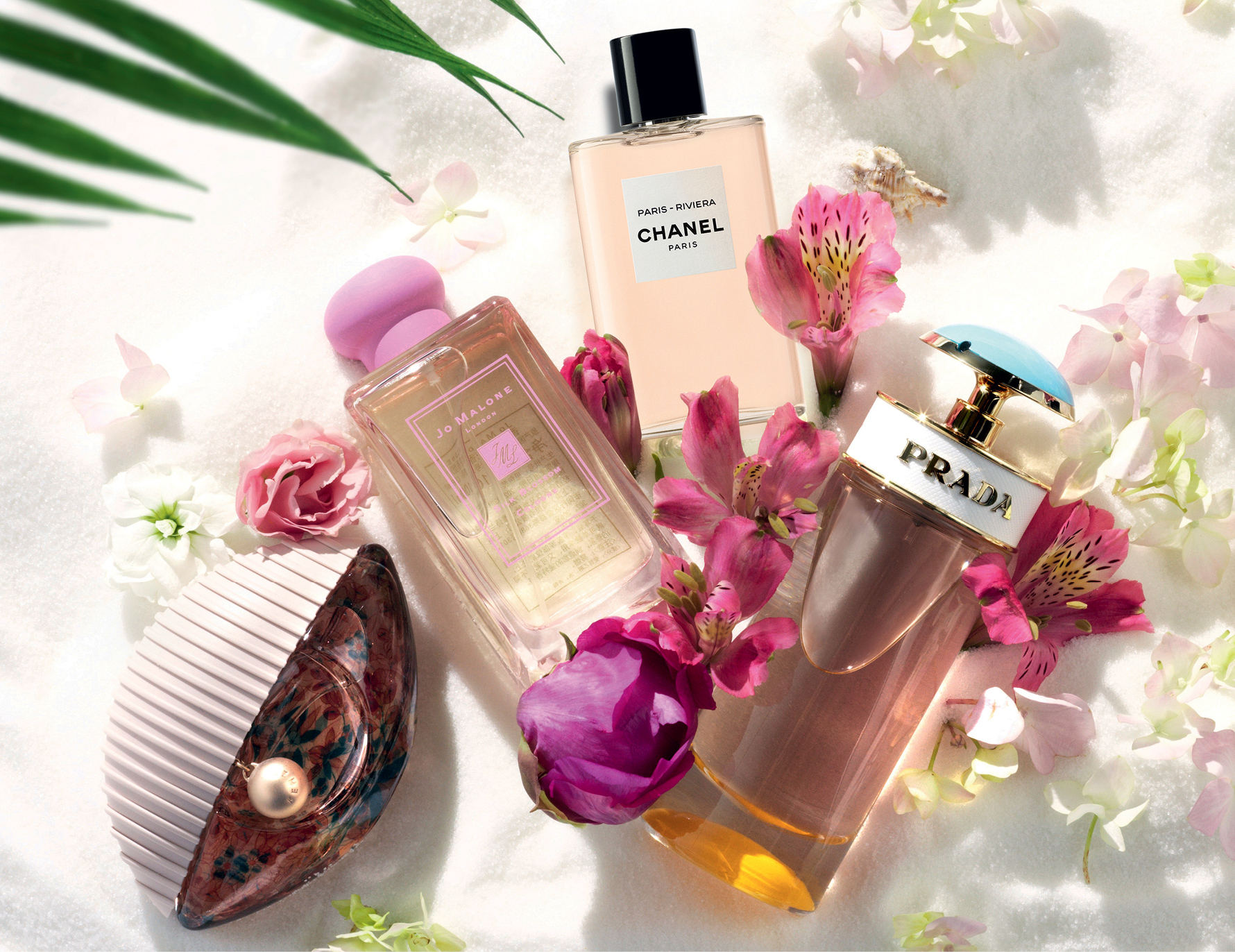 Τα αρώματα που φοράμε στις διακοπές